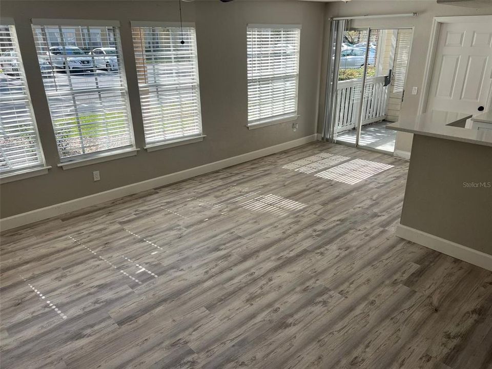 В аренду: $1,750 (2 спален, 2 ванн, 829 Квадратных фут)