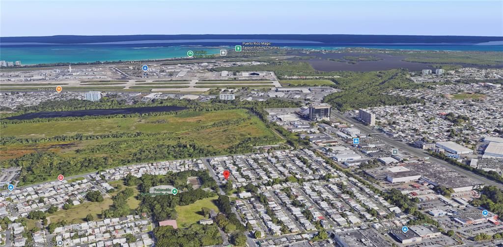 待售: $395,000 (8 贝兹, 6 浴室, 4716 平方英尺)