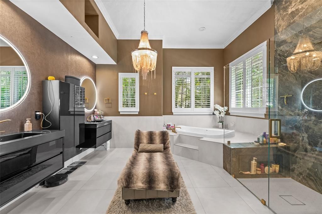 For Sale: $2,290,000 (4 beds, 3 baths, 4440 Square Feet)