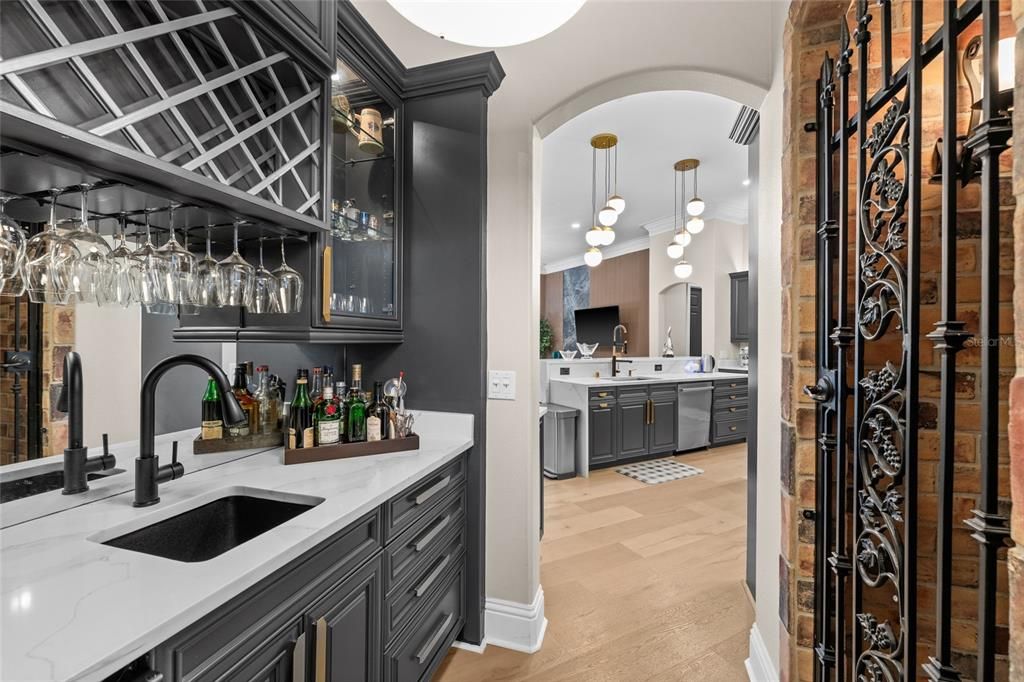 For Sale: $2,290,000 (4 beds, 3 baths, 4440 Square Feet)