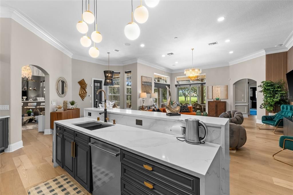 For Sale: $2,290,000 (4 beds, 3 baths, 4440 Square Feet)