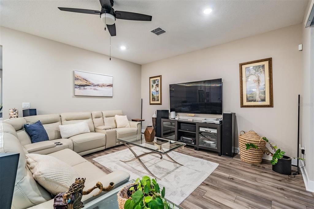 Active With Contract: $749,999 (4 beds, 2 baths, 2162 Square Feet)