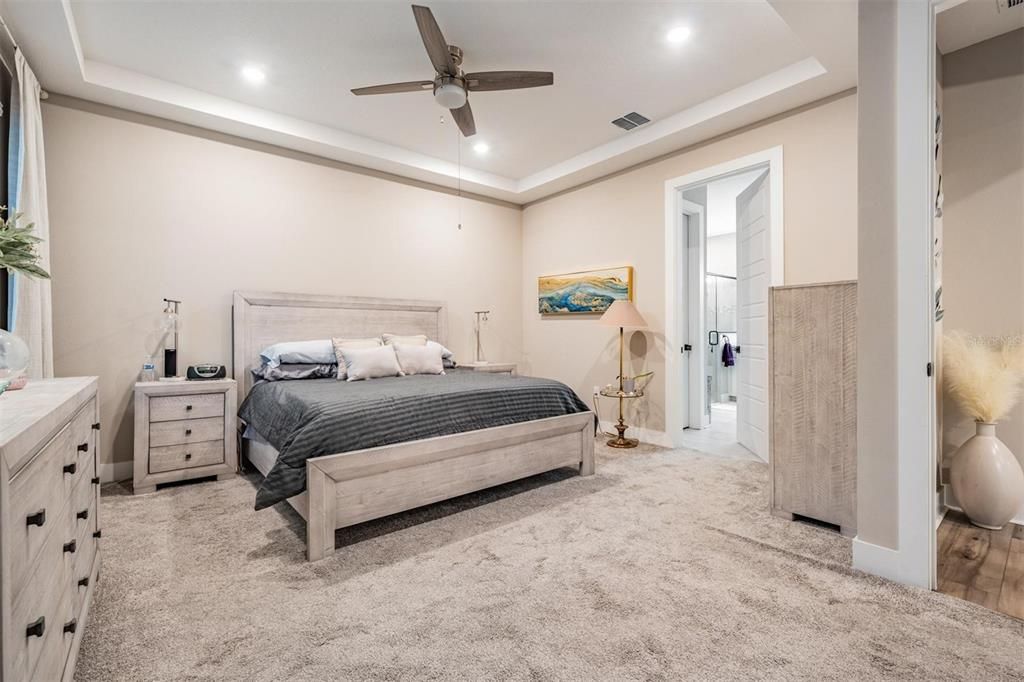 Active With Contract: $749,999 (4 beds, 2 baths, 2162 Square Feet)