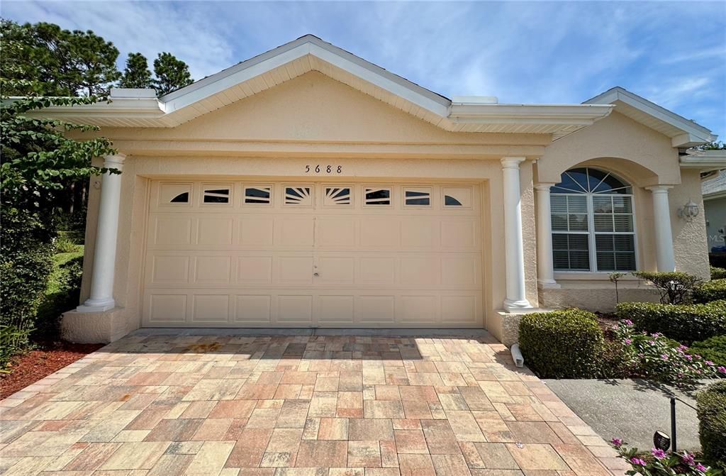 En Venta: $569,000 (3 camas, 2 baños, 1984 Pies cuadrados)