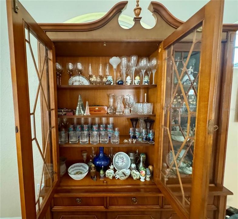 En Venta: $569,000 (3 camas, 2 baños, 1984 Pies cuadrados)