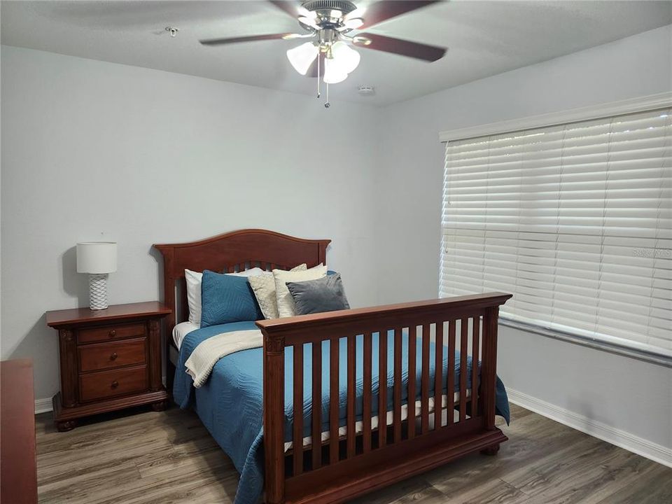 For Sale: $289,900 (3 beds, 2 baths, 1428 Square Feet)