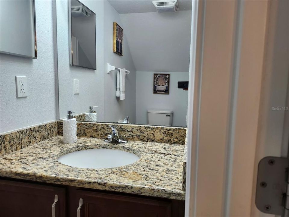 For Sale: $289,900 (3 beds, 2 baths, 1428 Square Feet)