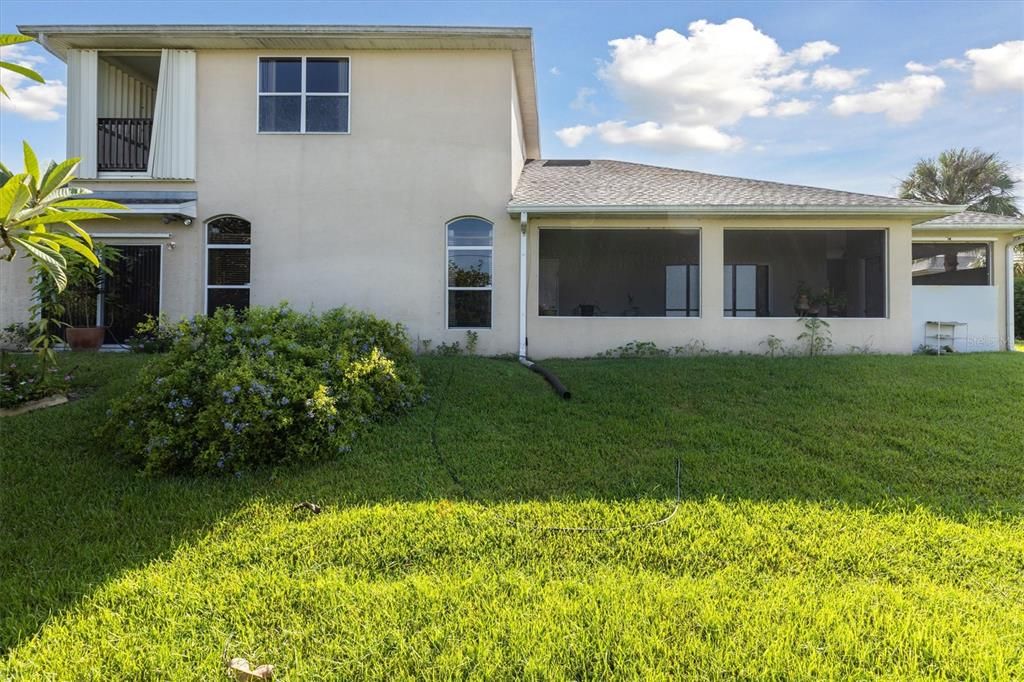 For Sale: $474,999 (3 beds, 3 baths, 2335 Square Feet)