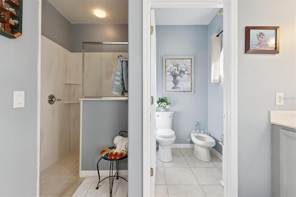 For Sale: $474,999 (3 beds, 3 baths, 2335 Square Feet)