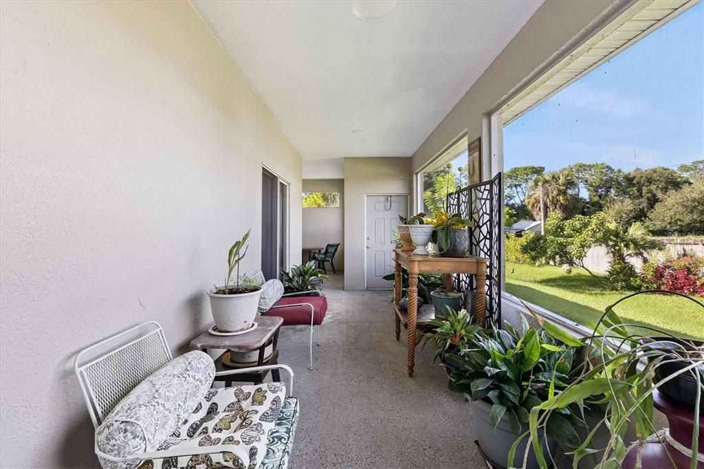 For Sale: $474,999 (3 beds, 3 baths, 2335 Square Feet)