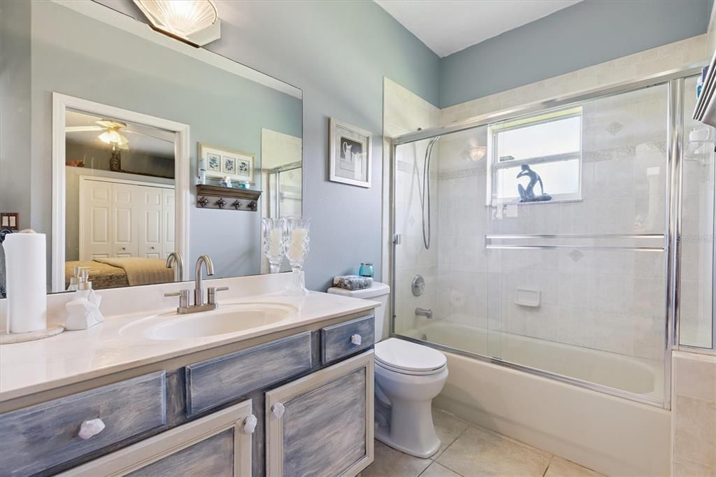 For Sale: $474,999 (3 beds, 3 baths, 2335 Square Feet)