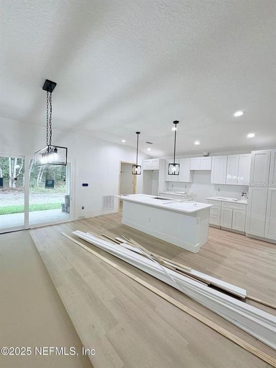 待售: $287,500 (3 贝兹, 2 浴室, 1502 平方英尺)