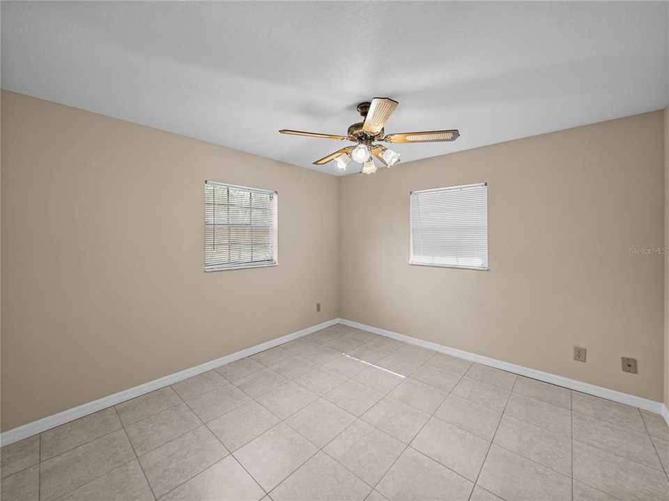 待售: $849,900 (3 贝兹, 2 浴室, 2011 平方英尺)