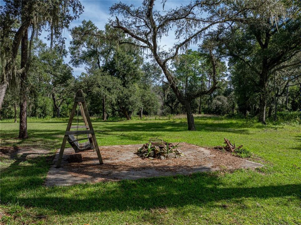 待售: $849,900 (3 贝兹, 2 浴室, 2011 平方英尺)