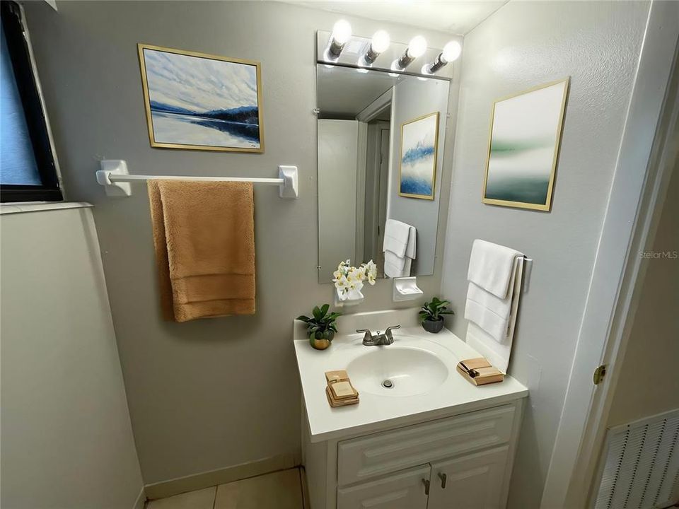 В аренду: $1,395 (2 спален, 1 ванн, 894 Квадратных фут)