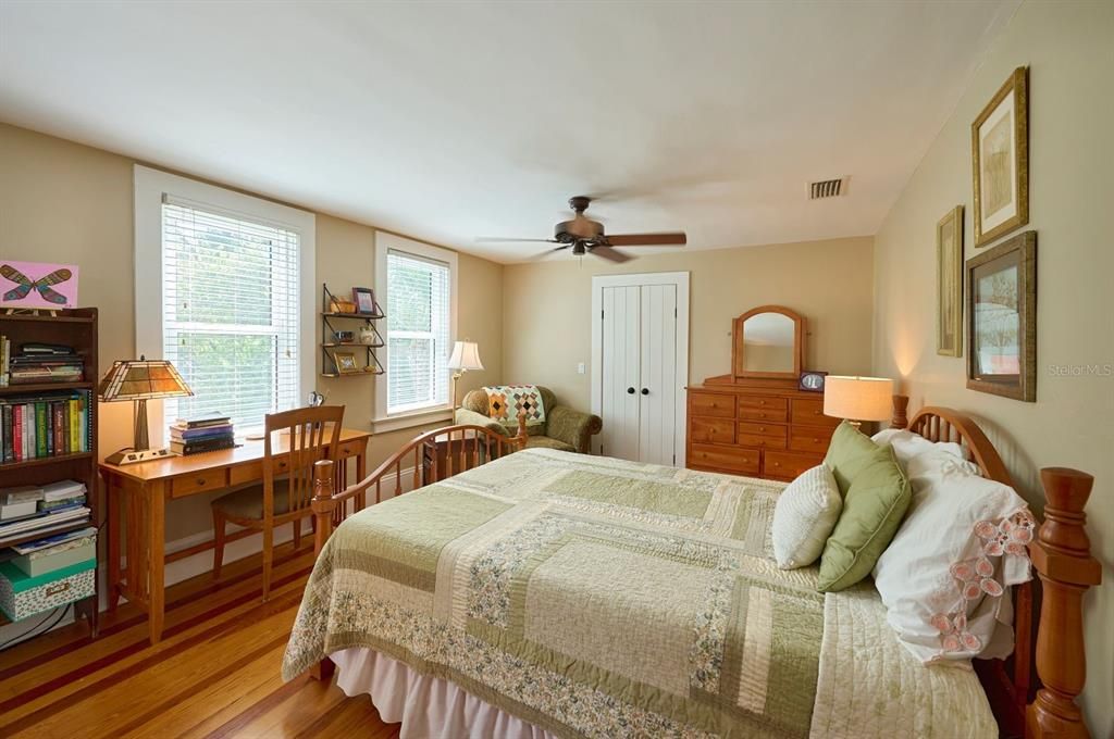 For Sale: $599,000 (4 beds, 2 baths, 1872 Square Feet)