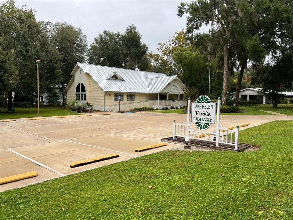 For Sale: $599,000 (4 beds, 2 baths, 1872 Square Feet)