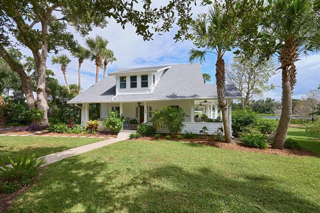 For Sale: $599,000 (4 beds, 2 baths, 1872 Square Feet)