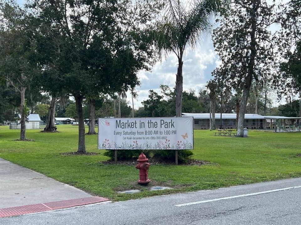 For Sale: $599,000 (4 beds, 2 baths, 1872 Square Feet)