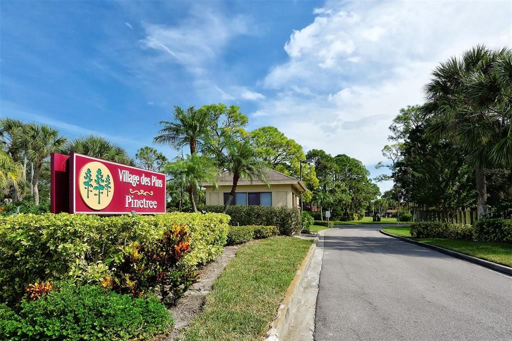 Active With Contract: $289,000 (2 beds, 2 baths, 1353 Square Feet)