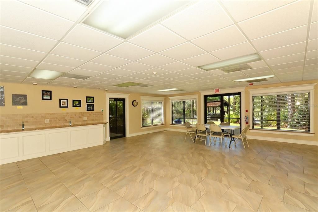 Active With Contract: $289,000 (2 beds, 2 baths, 1353 Square Feet)