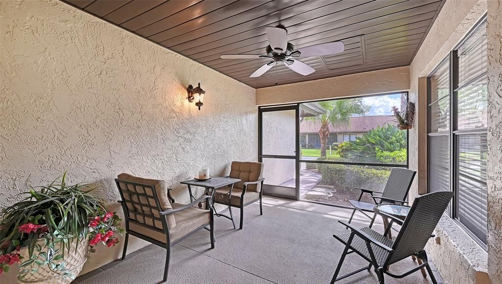 Active With Contract: $289,000 (2 beds, 2 baths, 1353 Square Feet)