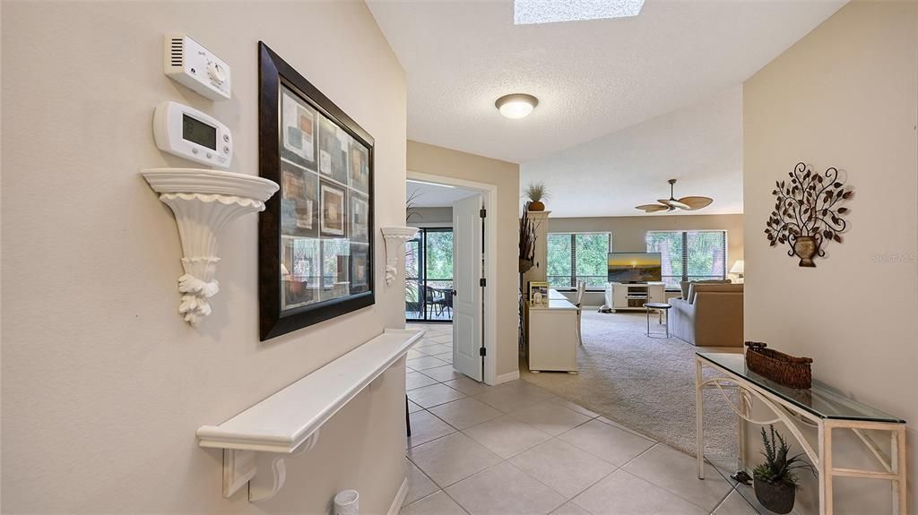 Active With Contract: $289,000 (2 beds, 2 baths, 1353 Square Feet)