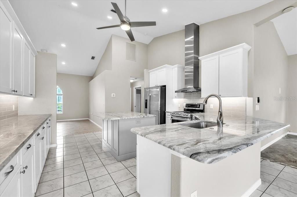 For Sale: $1,000,000 (3 beds, 2 baths, 2603 Square Feet)