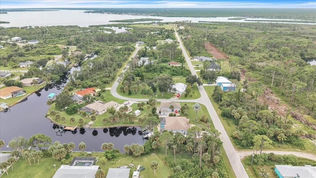 For Sale: $1,000,000 (3 beds, 2 baths, 2603 Square Feet)