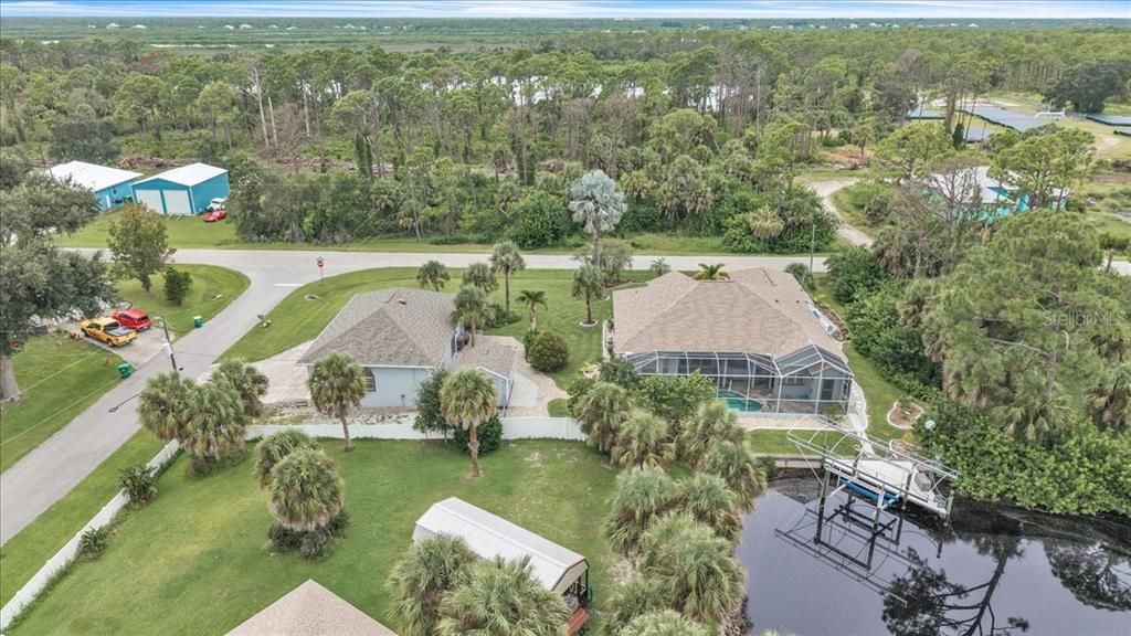 For Sale: $1,000,000 (3 beds, 2 baths, 2603 Square Feet)