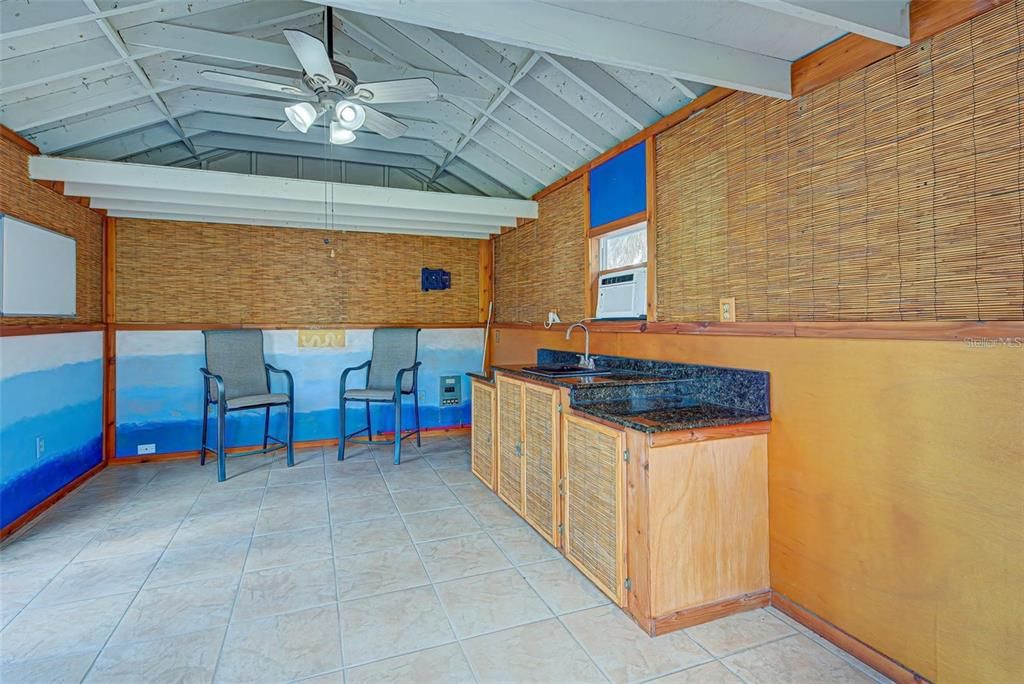 For Sale: $1,000,000 (3 beds, 2 baths, 2603 Square Feet)