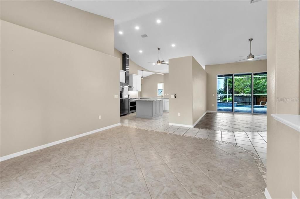 For Sale: $1,000,000 (3 beds, 2 baths, 2603 Square Feet)