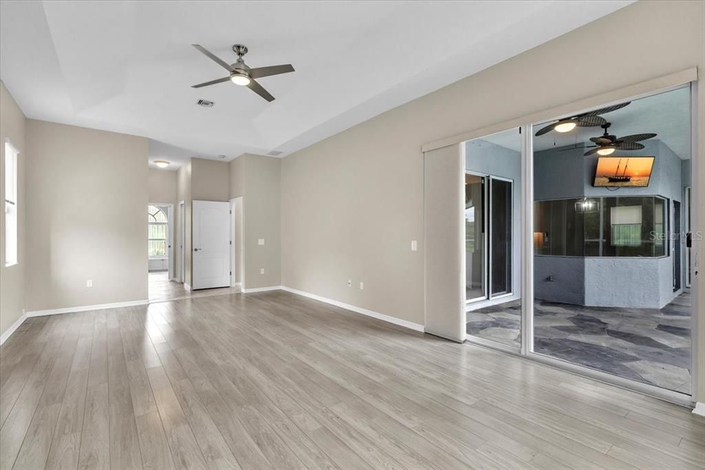 For Sale: $1,000,000 (3 beds, 2 baths, 2603 Square Feet)