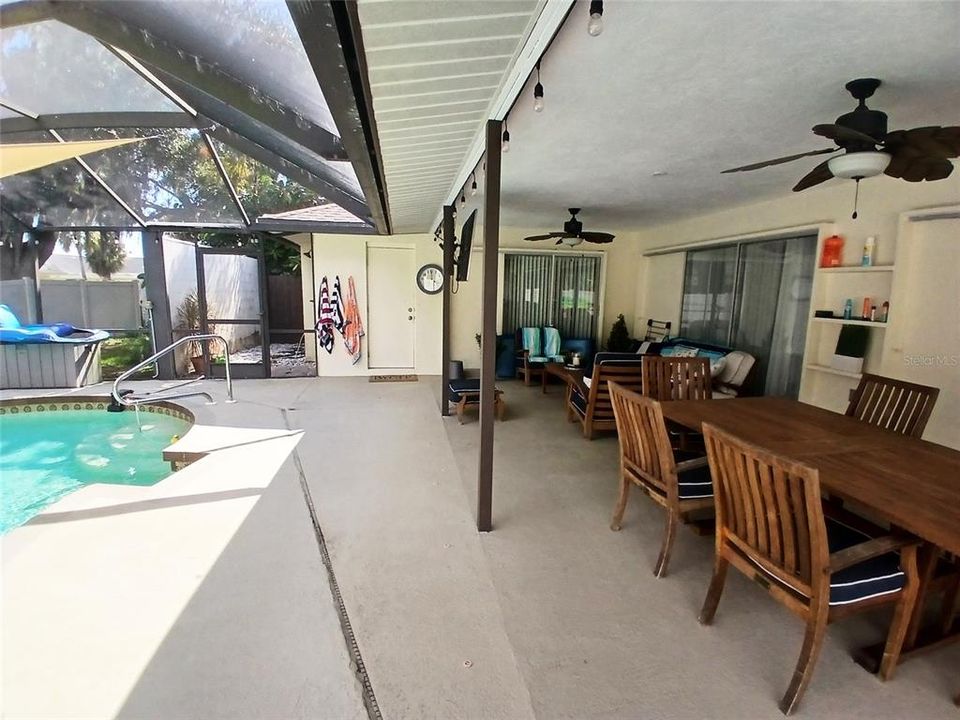 For Rent: $4,900 (3 beds, 2 baths, 2035 Square Feet)