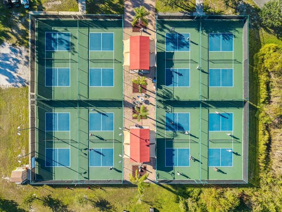 合同活跃: $250,000 (2 贝兹, 2 浴室, 1573 平方英尺)