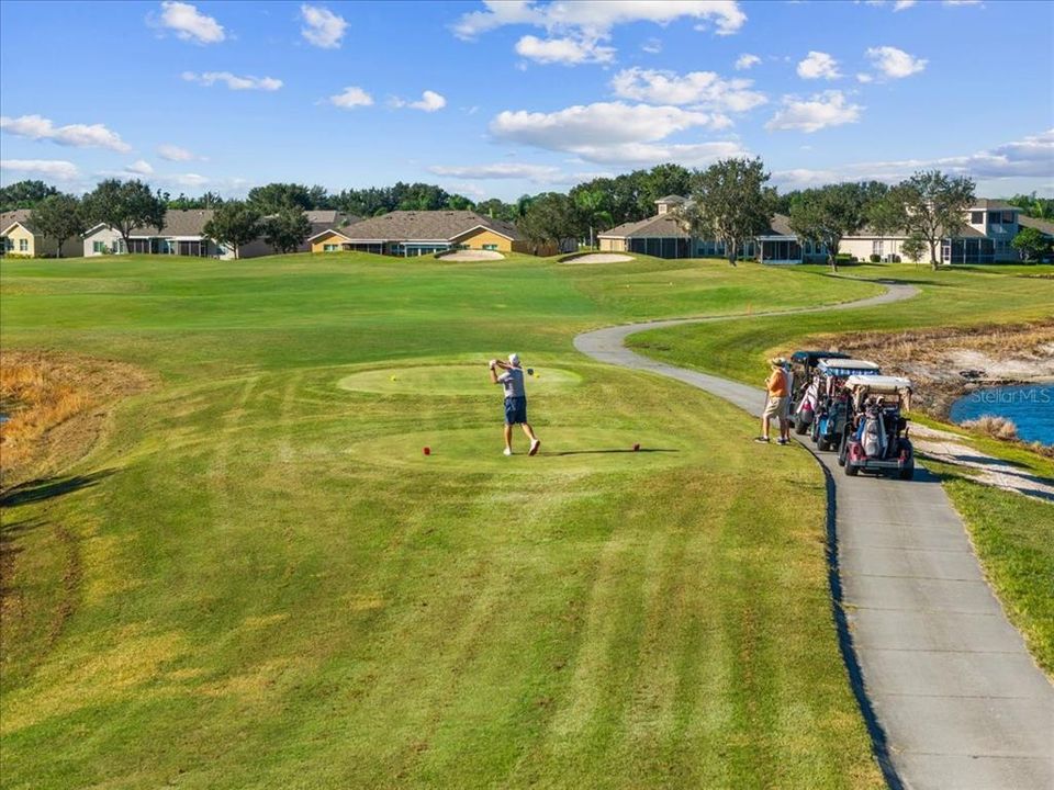 合同活跃: $250,000 (2 贝兹, 2 浴室, 1573 平方英尺)