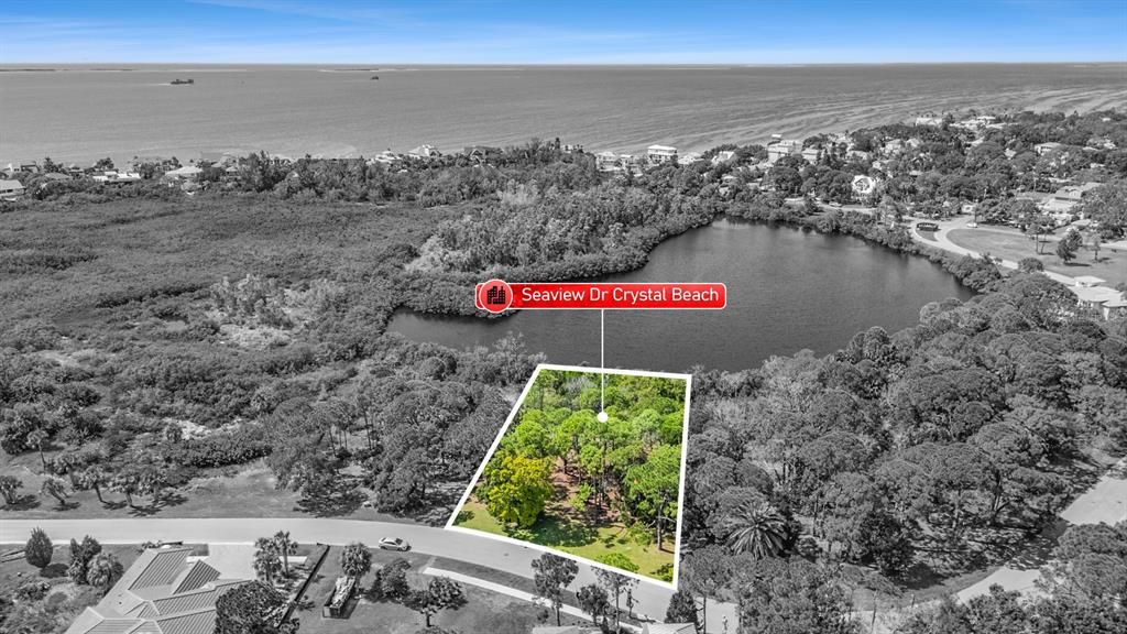 待售: $375,000 (0.35 acres)