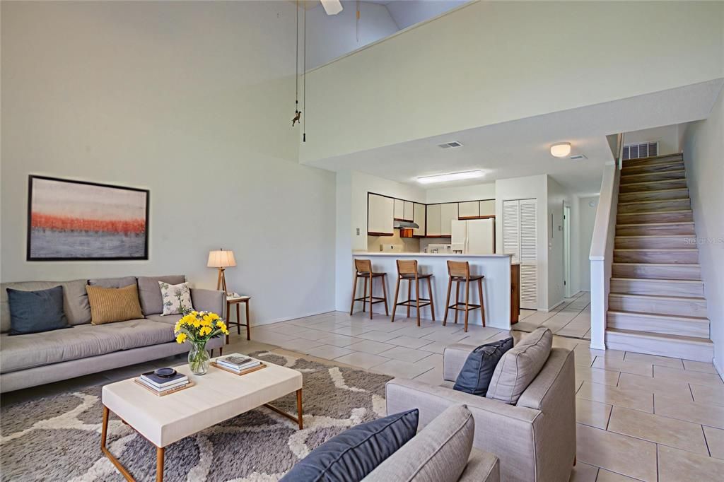 待售: $439,000 (2 贝兹, 1 浴室, 1098 平方英尺)