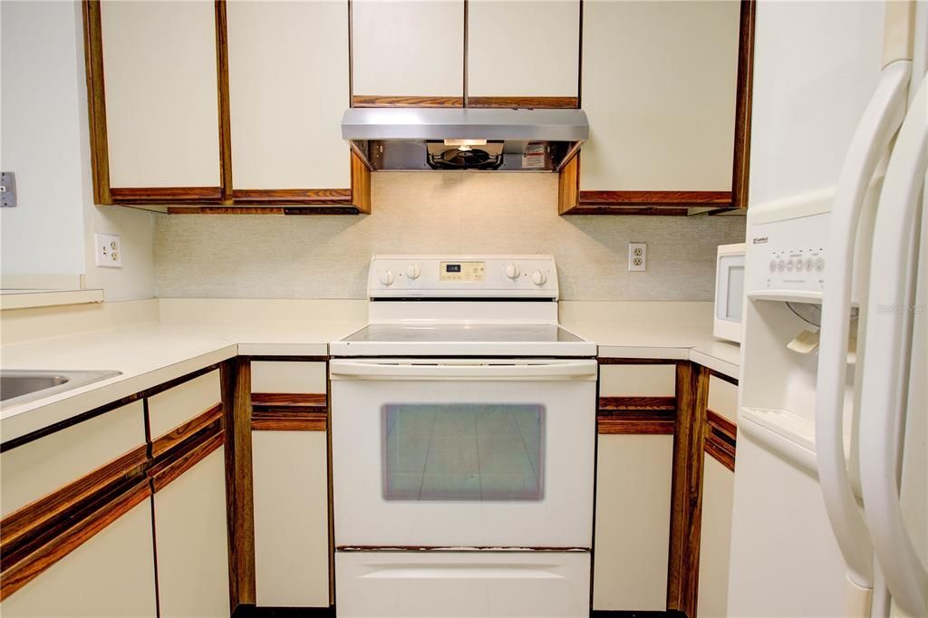 待售: $439,000 (2 贝兹, 1 浴室, 1098 平方英尺)