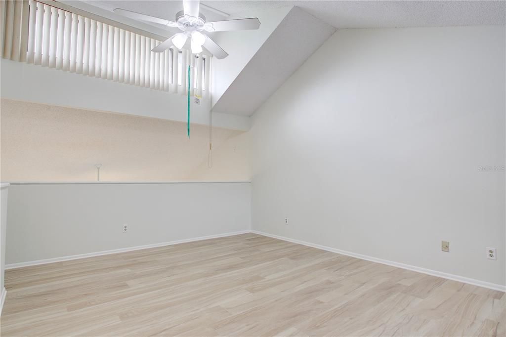 待售: $439,000 (2 贝兹, 1 浴室, 1098 平方英尺)