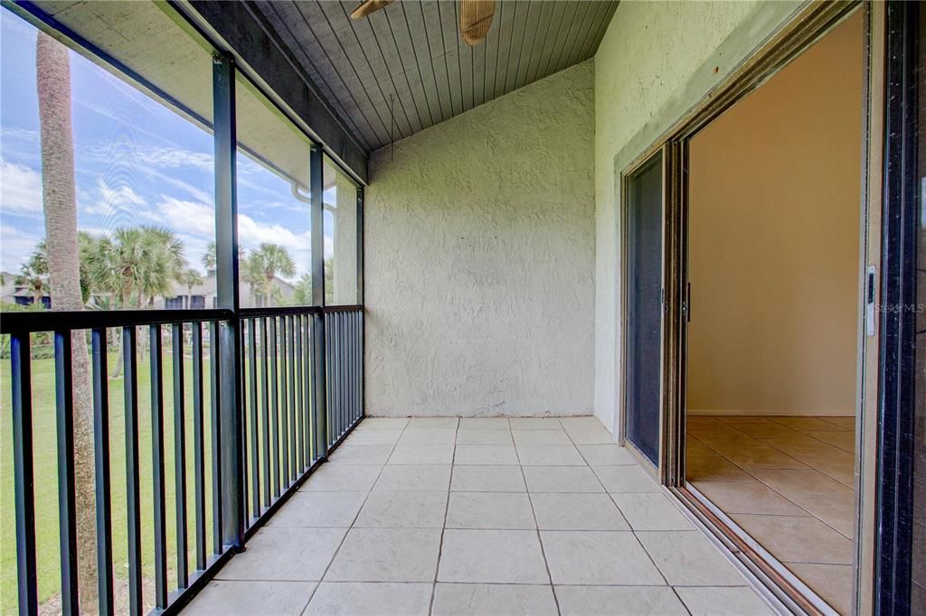 待售: $439,000 (2 贝兹, 1 浴室, 1098 平方英尺)