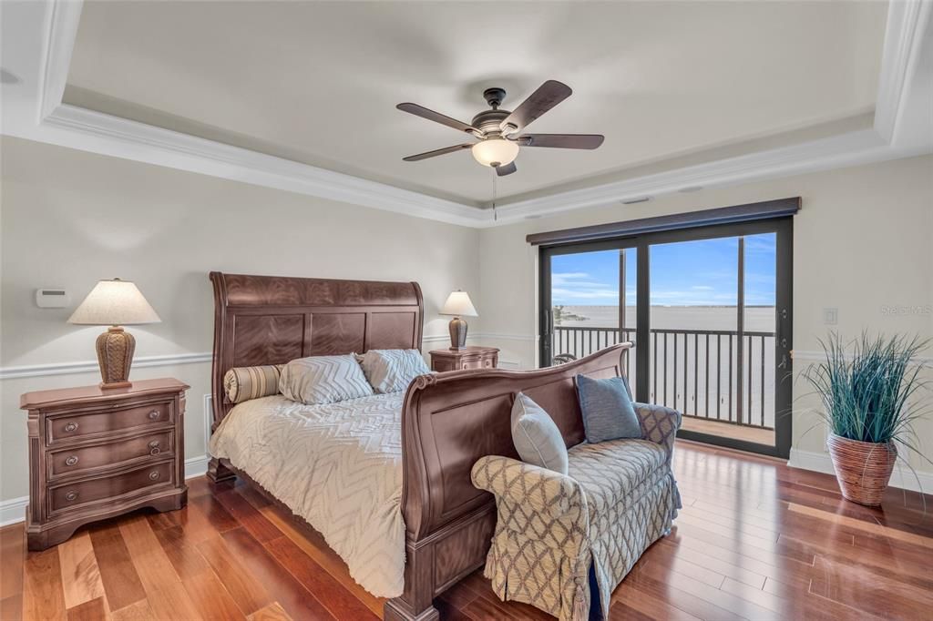 For Sale: $689,000 (4 beds, 3 baths, 3741 Square Feet)