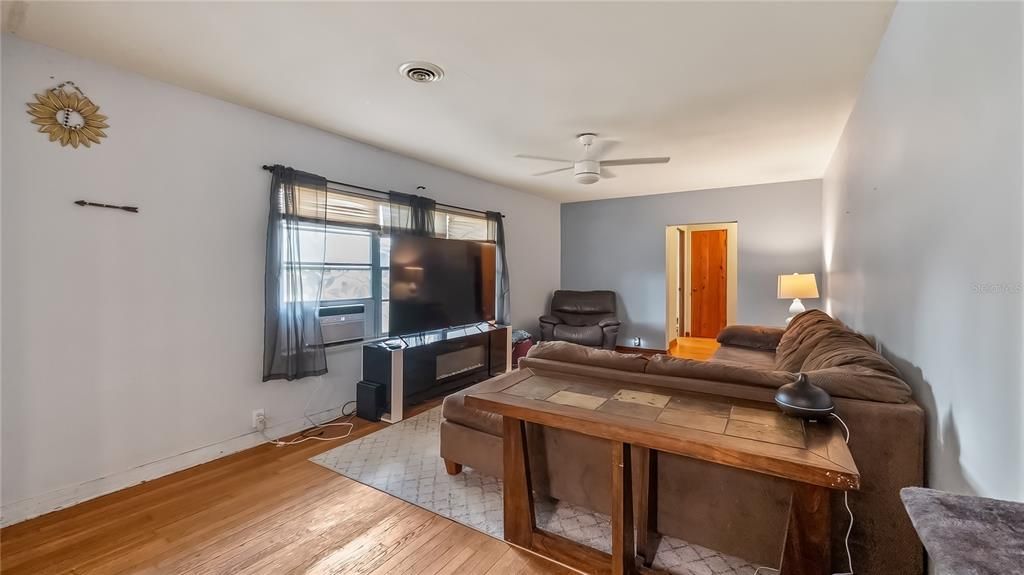 For Sale: $350,000 (3 beds, 2 baths, 2159 Square Feet)