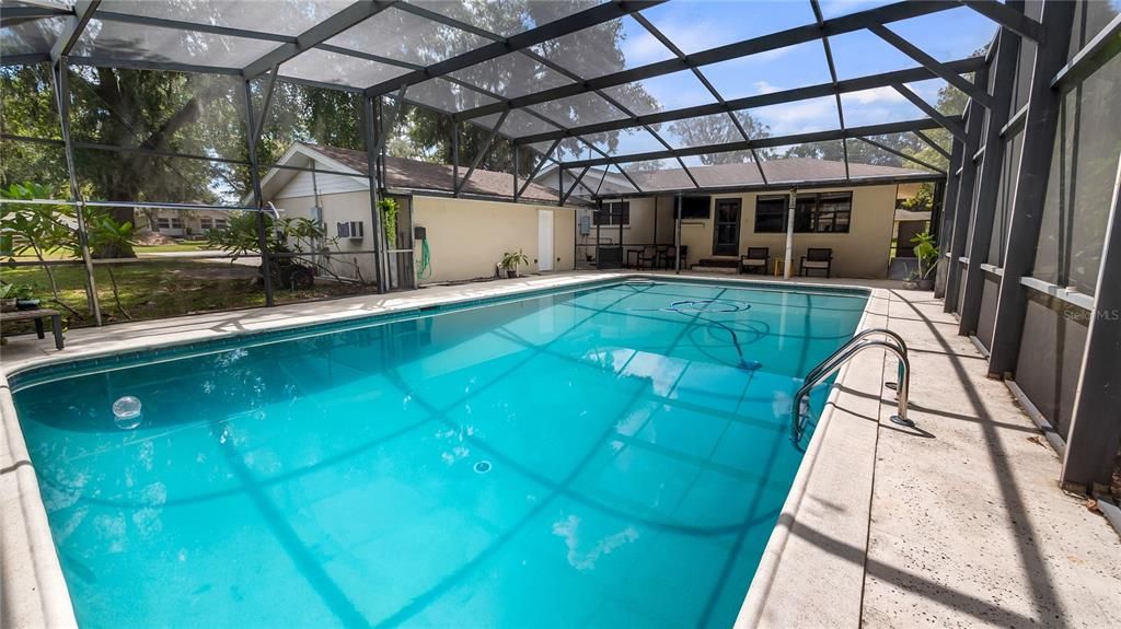 For Sale: $350,000 (3 beds, 2 baths, 2159 Square Feet)