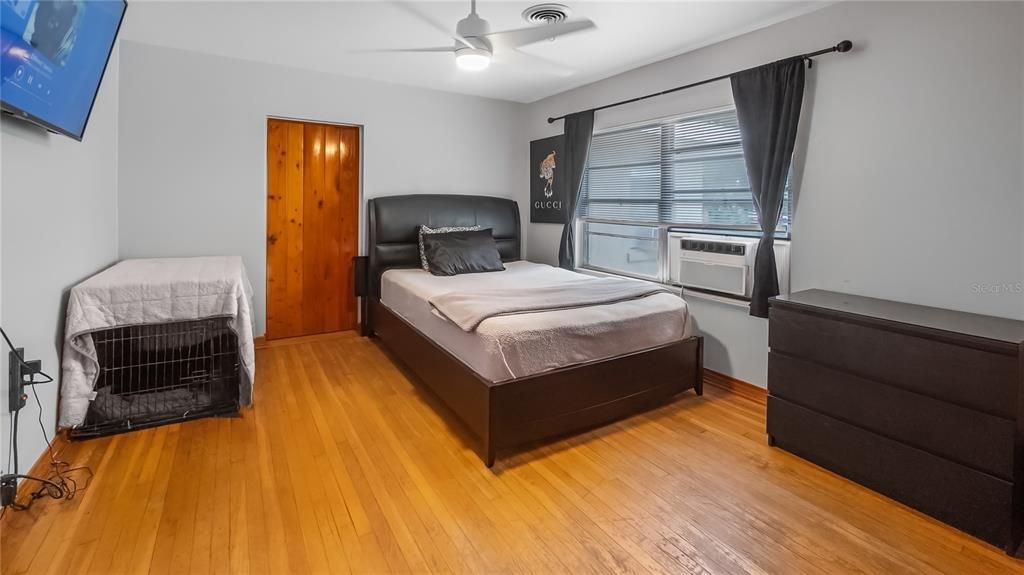 For Sale: $350,000 (3 beds, 2 baths, 2159 Square Feet)