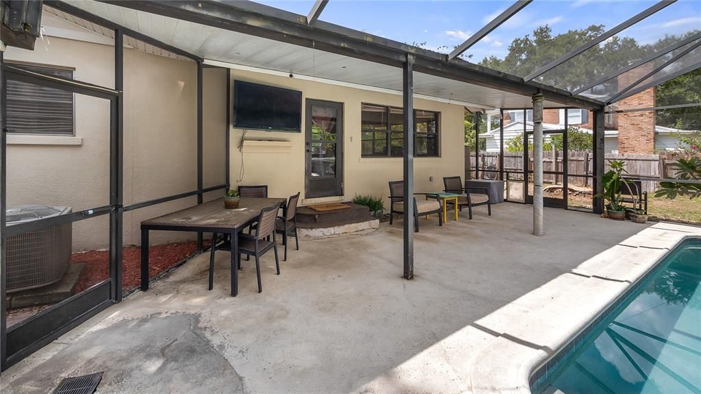 For Sale: $350,000 (3 beds, 2 baths, 2159 Square Feet)