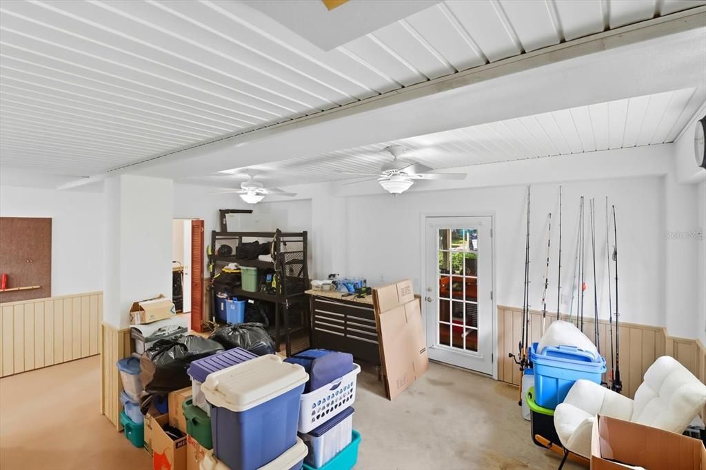 待售: $820,000 (3 贝兹, 2 浴室, 2101 平方英尺)