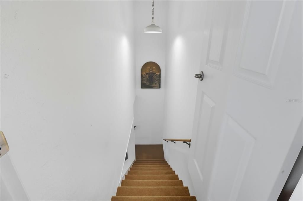 待售: $820,000 (3 贝兹, 2 浴室, 2101 平方英尺)