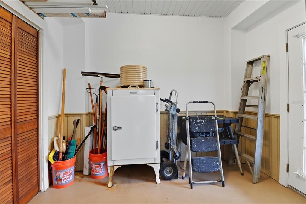 待售: $820,000 (3 贝兹, 2 浴室, 2101 平方英尺)