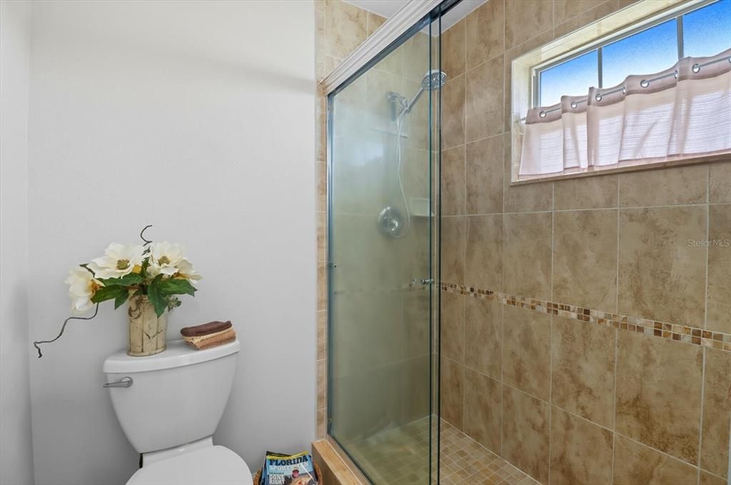 待售: $820,000 (3 贝兹, 2 浴室, 2101 平方英尺)